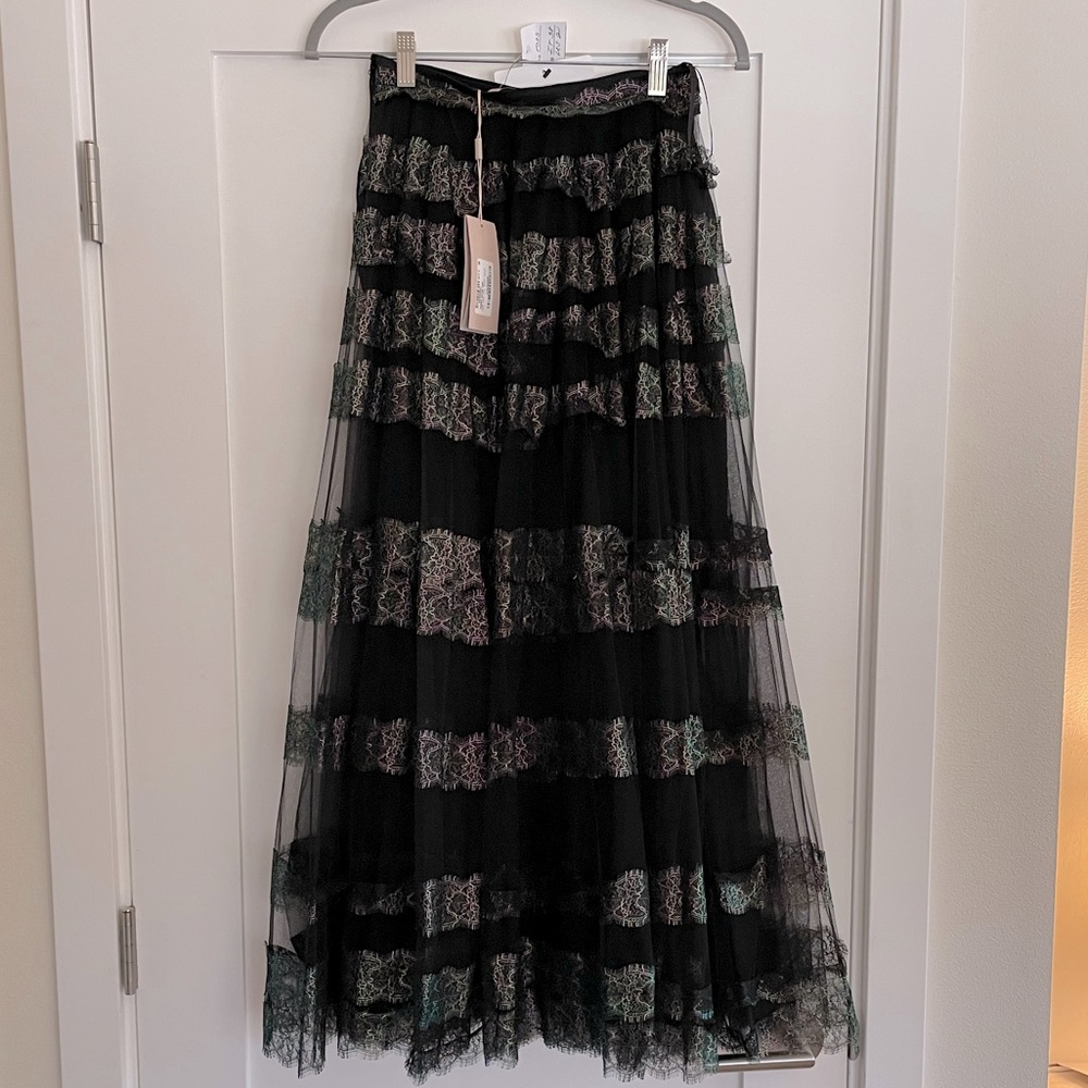 Gorgeous Christopher Kane lace metallic black midi skirt Size IT 38, US 0. NWOT